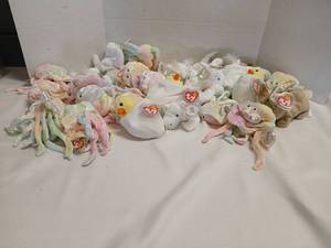lot 3412 image: Ty Beanie Babies