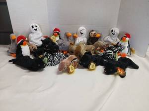 lot 3417 image: Ty Beanie  Babies