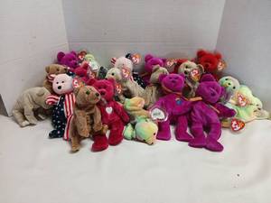 lot 3428 image: Ty Beanie Babies