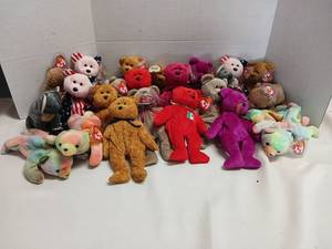 lot 3431 image: Ty Beanie Babies