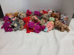 lot 3432 image: Ty Beanie  Babies