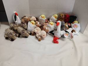 lot 3439 image: Ty Beanie Babies