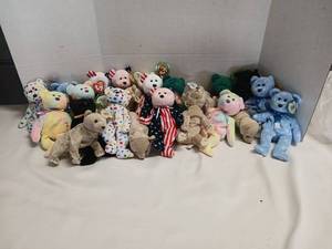 lot 3441 image: Ty Beanie Babies
