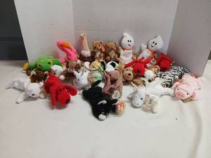 lot 3446 image: Ty Beanie Babies