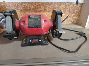 lot 3453 image: Bench Grinder, bring tools to remove from counter top.