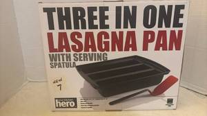 lot 7003 image: Your Kitchen Hero Three-in-One Lasagna Pan with Serving Spatula