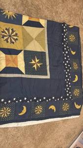 lot 7018 image: Sun Moon and Stars Patchwork Blanket