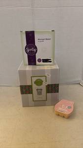 lot 7028 image: Scentsy Live Simply Warmer, Square Warmer Stand & Strawberry Swirl Wax Bar Bundle