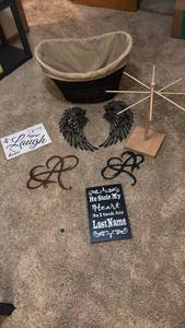 lot 7036 image: Home Decor Lot with Signs, Metal Wall Art, Wicker Basket and Yarn Holder