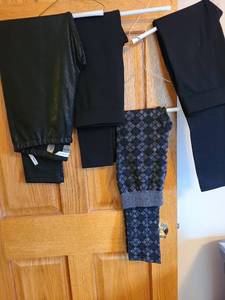 lot 7098 image: Teen girls pants, size 9