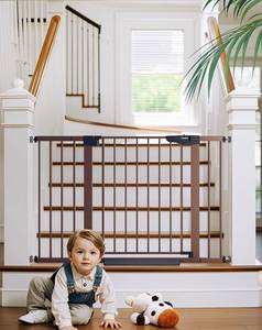 lot 152122 image: Cumbor 29.7-48 Baby Gate for Stairs, Moms Choice Awards Winner-Dog Gate for Doorways, Auto Close Safety Pet Gate for Dogs Indoor, Easy Install Pressure Mounted Child Gate with Walk Thru Door, Brown