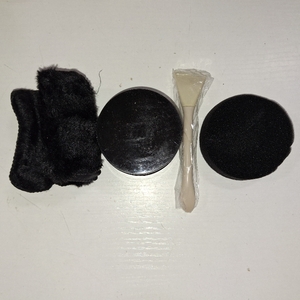 lot 19464 image: Premium Dye Repair Kits for Couch Sofas Car Seats Shoes Bags & Vinyl Furniture