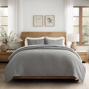 lot 20095 image: EVERGRACEHOME Cotton Gauze King Bedspread, Ultra Soft Prewashed Pick Stitch Matelass  Coverlet, Lightweight Textured Oversized King Quilt Bedding Set for All Season, with 2 Shams, Fog Gray