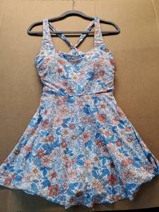 lot 17177 image: Womens Floral Print Swim Dress XL - Retail $18