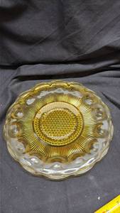 lot 908 image: Depression Era Yellow Glass Decorative Plate with Hobnail Pattern