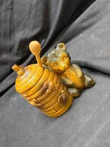 lot 922 image: Glass Bear Honey Pot with Wooden Honey Dipper Set