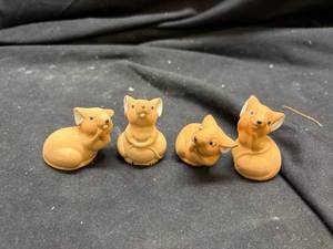 lot 929 image: Patmar Japanese Miniature Rats Figurines Set