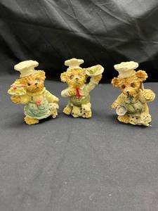 lot 940 image: Chef Bear Resin Figurines Set of 3
