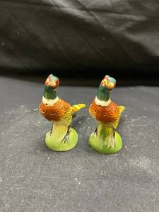 lot 948 image: Ucagco Ceramic Pheasant Salt and Pepper Shakers