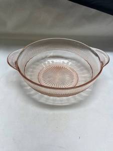 lot 953 image: Pink Depression Glass Two-Handled Berry Bowl