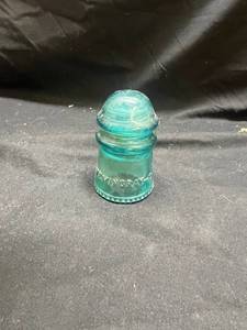 lot 981 image: Hemingray Aqua Blue Glass Telegraph Insulator Made in USA