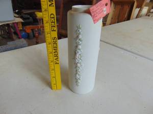 lot 3275 image: Textured vase - Bavaria