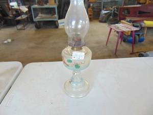lot 3297 image: Hand painted Oil Lamp