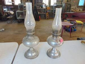 lot 3300 image: Pair of Rayo Metal Oil Lamps