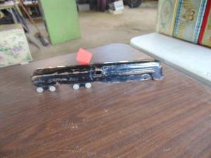 lot 3346 image: Metal Train Toy - See Pictures - Incomplete