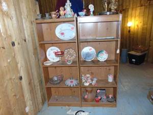 lot 3352 image: Contents of 2 Shelving Units - - -