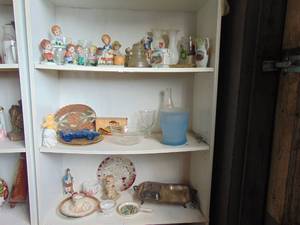lot 3361 image: Contents of 3 Shelves