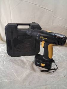 lot 90 image: Trades Pro 18V Cordless Drill with Carrying Case