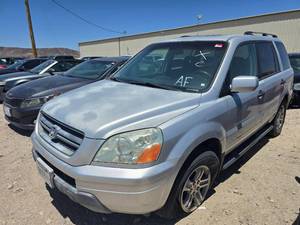 lot 5403 image: 2005  Honda Pilot  Silver