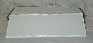 lot 121 image: Jeffrey Court White Glass Subway Wall Tiles&nbsp