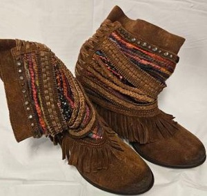lot 214 image: Naughty Monkey Poncho Boho Fringe Suede Boots Size 8&nbsp