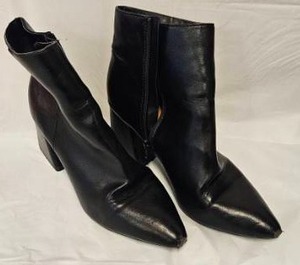 lot 215 image: Black Pointed Toe Ankle Boots