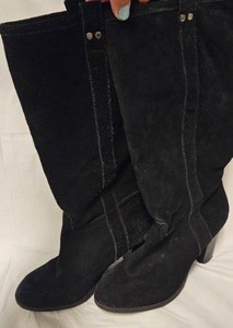 lot 238 image: Black Suede High Heeled Boots Size 8&nbsp