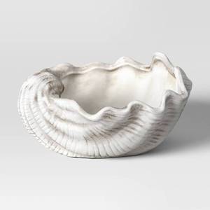 lot 1019 image: Small Shell Ceramic Planter 6.75x7 White -Threshold - Retail $20