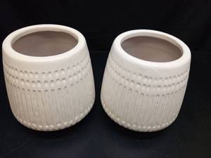 lot 1038 image: 6 Wide Textured Ceramic Planter Pots White - OpalhouseSet of 2 - Retail $18