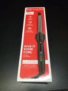 lot 1067 image: Revlon 34 Ceramic Heated Curl Brush with Auto Shutoff - Retail $45
