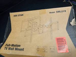 lot 1081 image: USX Star Full-Motion TV Wall Mount Model SML019 - Retail $35
