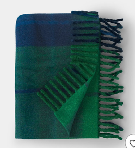 lot 4072 image: Woven Plaid Throw Blanket Dark Green - Threshold - Retail $28