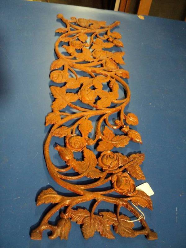 lot 4346 image: (1) decorative wrought iron panel rose pattern 28 x 8