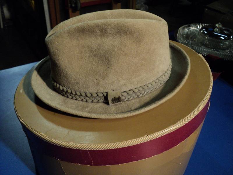 lot 4356 image: Stetson Hat Imperial, Mr Jims Inc. size 7-14 with box