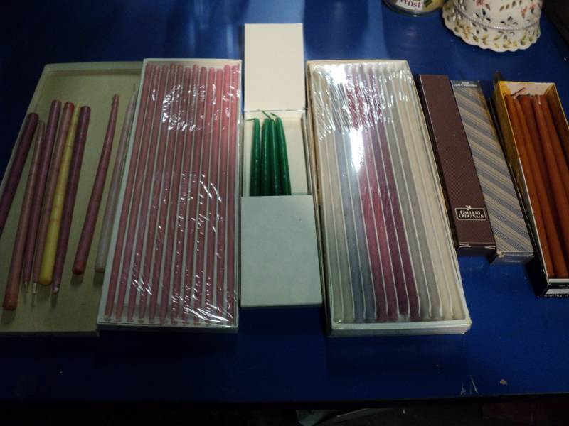lot 4387 image: (52) ct lot taper candles assorted styles, sizes and colors