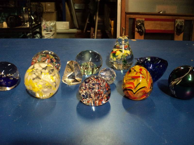 lot 4406 image: Mixed lot Glass Paperweights, 11 pieces