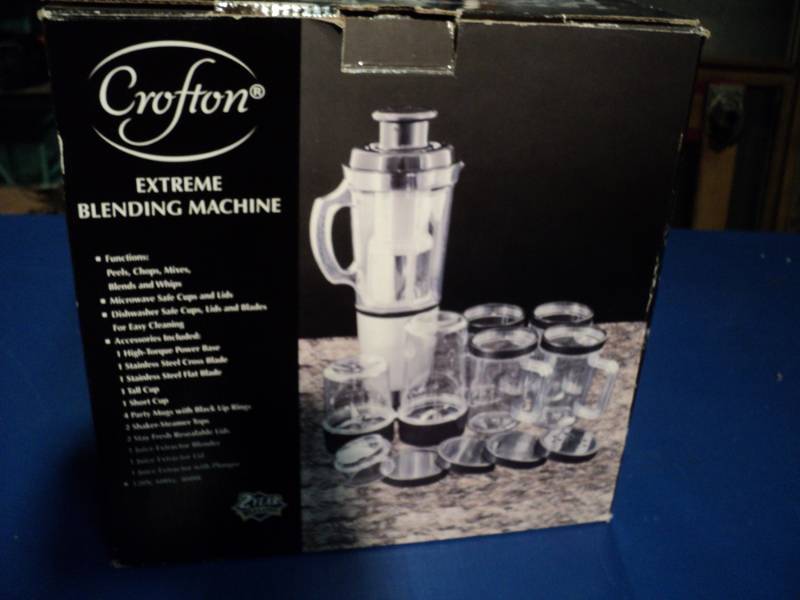 lot 4410 image: Crofton Extreme Blending Machine, Open box
