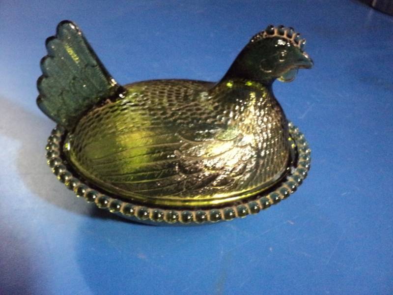 lot 4479 image: Glass Hen Dish, Transparent Green