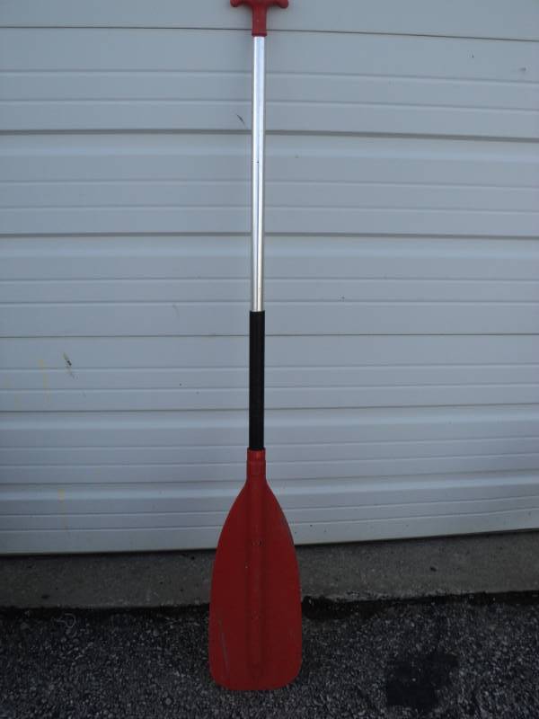 lot 4508 image: Caviness Canoe Paddle, Aluminum shaft, plastic grip and blade, 54 long