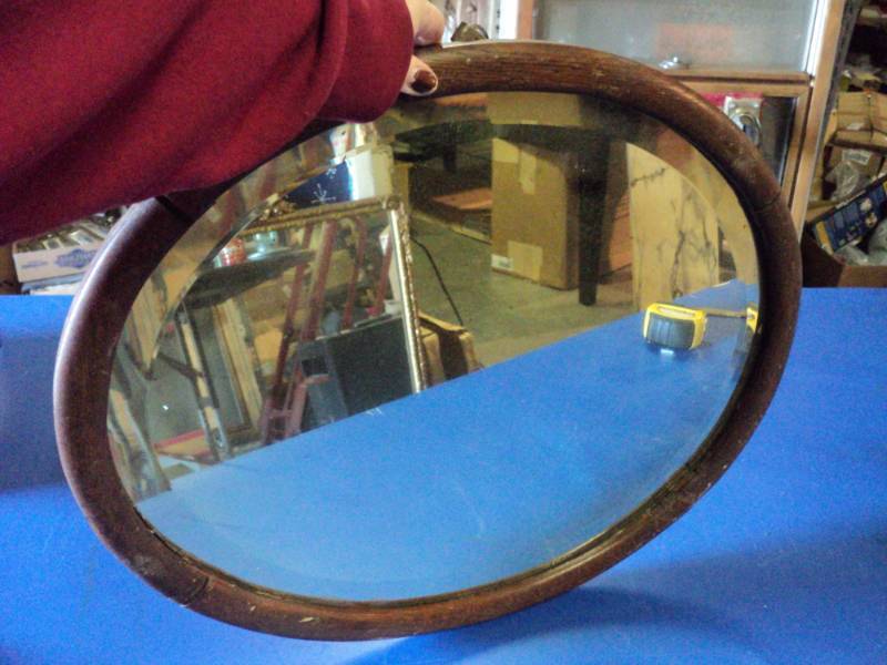 lot 4516 image: Vintage oval Wooden Frame Mirror, beveled edge 22 x 18, wooden back